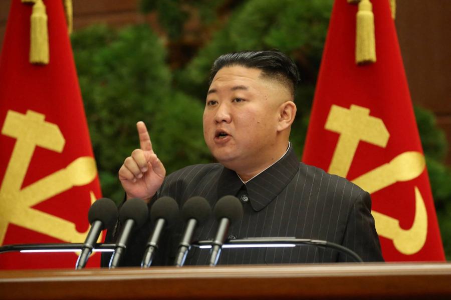 Kim Dzsong Un: Phenjan önvédelmi célból fejleszti hadseregét