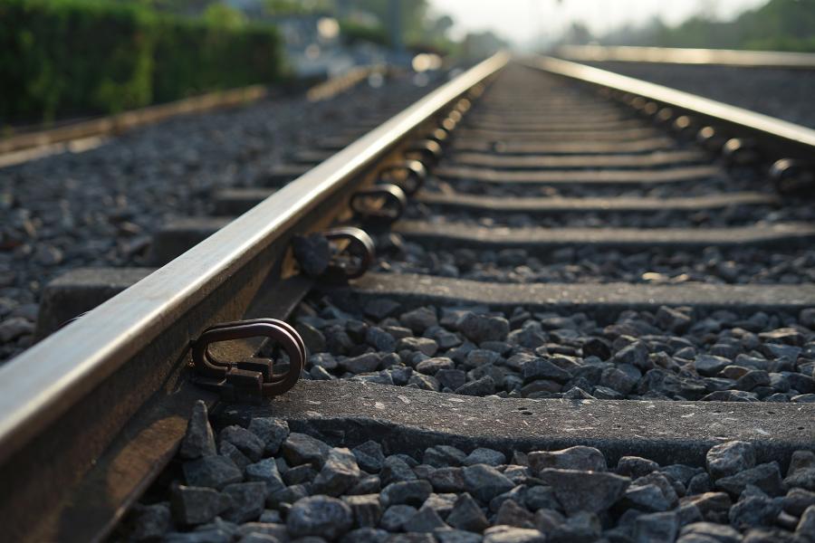 Halálra gázolt egy embert a vonat Dunakeszi és Göd között