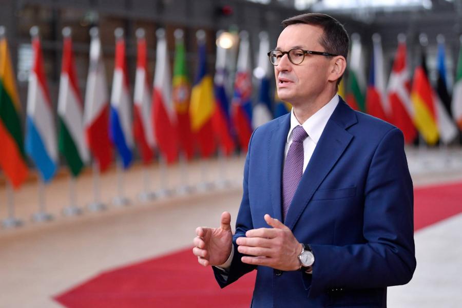 Lengyel kormányfő: Lengyelország az EU lojális tagja marad, de...