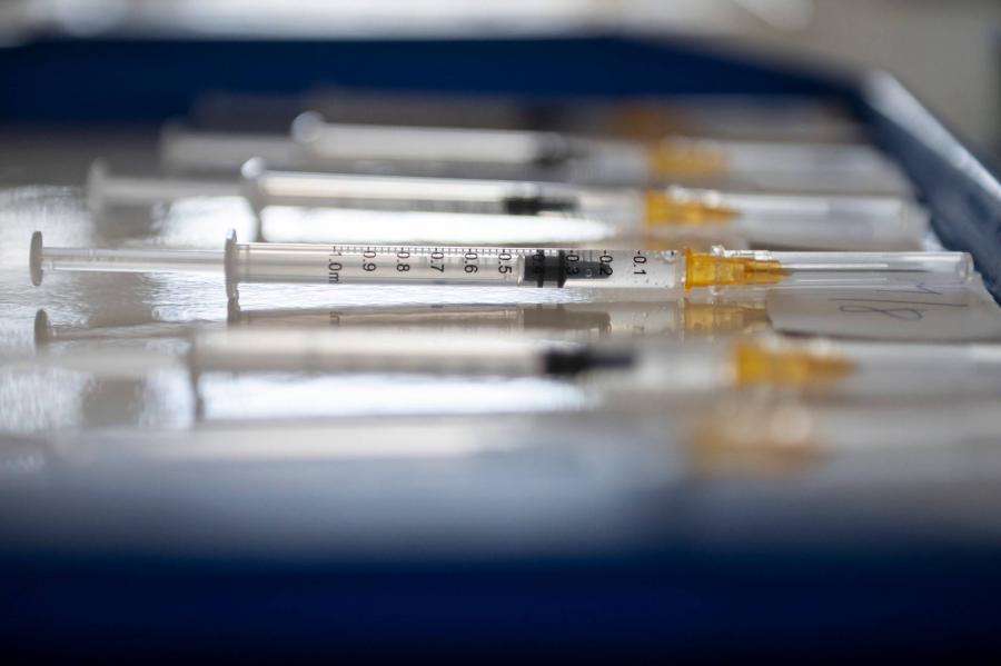 A koronavírus elleni vakcinák kölcsönös elismerését szorgalmazza Putyin és Hszi Csin-ping