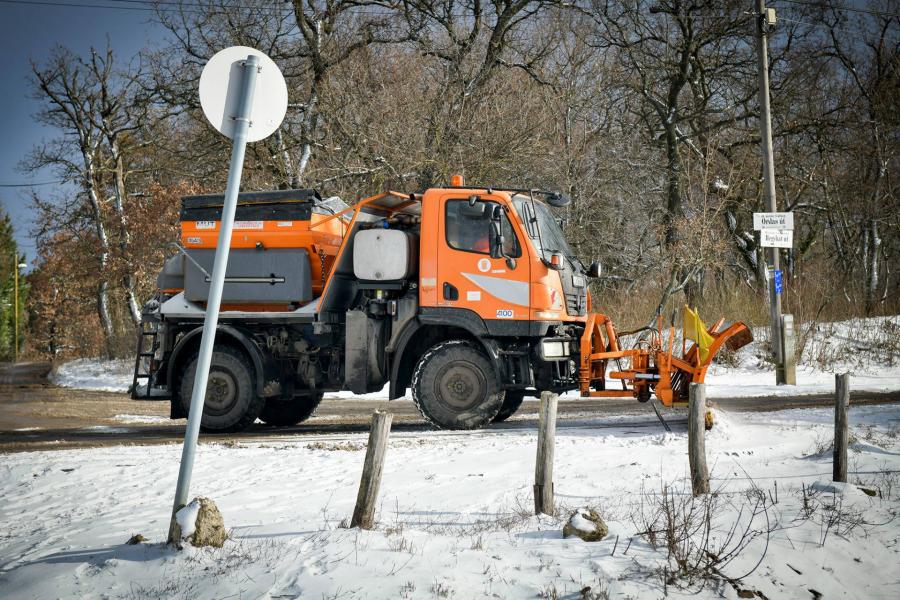 "ELKOTXRJUK": a Gyurcsány-film mintájára reklámozza az állami útfenntartó, hogy felőlük jöhet a tél