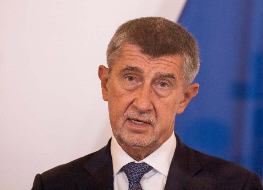 Lemondott a cseh kormány