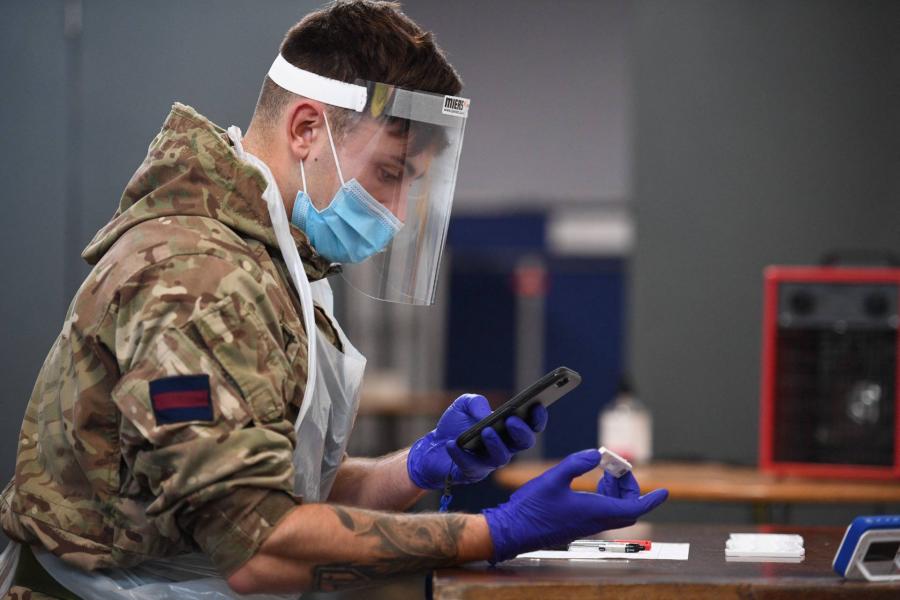 Katonai támogatás a brit egészségügynek