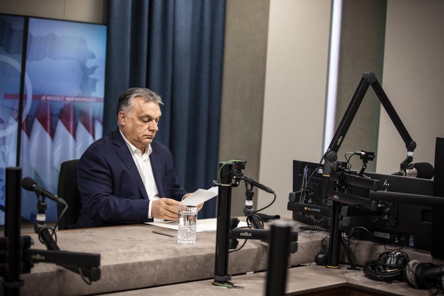 Orbán Viktor: Ahogyan Magyarországon támadják a védekezést, az sértő az orvosokra és az ápolókra nézve