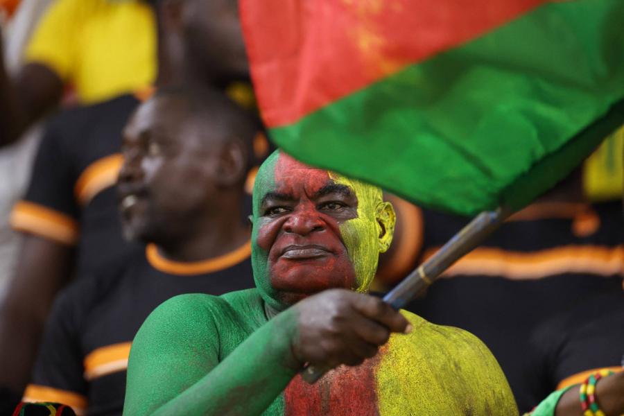 Ötvenezer ember rohanta meg a stadiont, egy gyermeket is agyontaposott a tömeg Kamerun Afrika-kupa meccse előtt