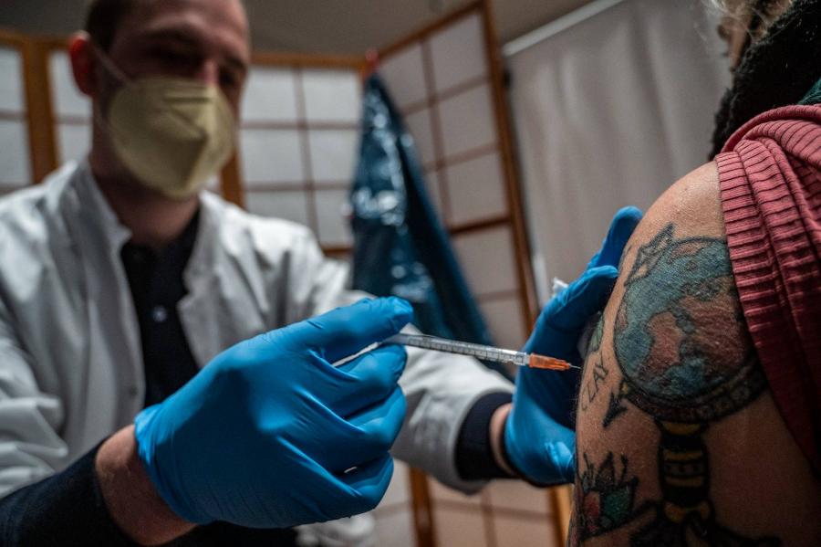 Ausztria után Németországban is kötelezővé tehetik a koronavírus elleni védőoltást