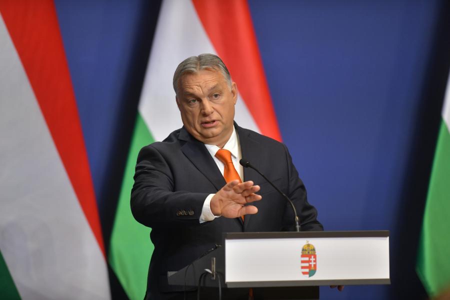 Orbán Viktor papíron lenullázódott