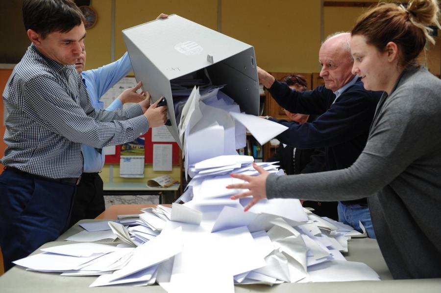 A csalásokon múlhatott a kétharmad – Nem viccel az iksszel a Fidesz,  a szavazatszámlálók dönthetik el a választást