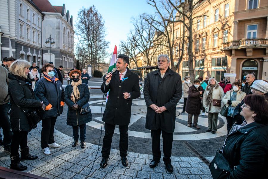 Trükközik a Fidesz: névrokonokat is bevet Kaposváron, hogy megossza a szavazatokat