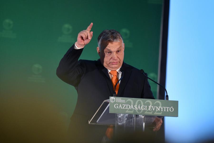 Orbán Viktor: a lehető leggyorsabban ki kell jönni az árstopból, Budapest helyett most a vidék kap pénzt