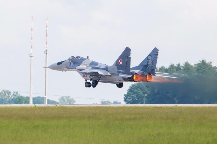 Szlovákia elküldte Ukrajnának az első négy MiG-29-es vadászgépet