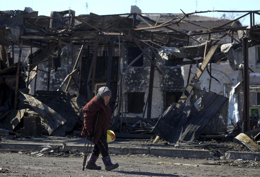 Egészen döbbenetes, milyen nyomorúságosan élnek a szétbombázott Mariupolban 
