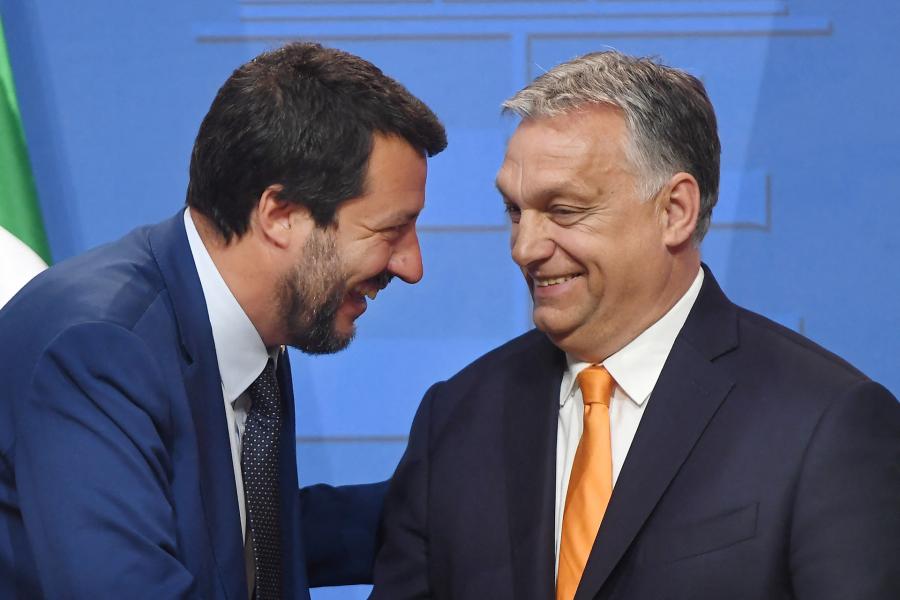 Ferenc pápa után már az olasz szélsőjobboldali vezérhez megy Orbán Viktor