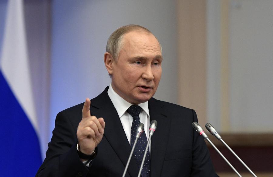 Repedezik a látszólag Putyin mögött álló orosz elit egysége?