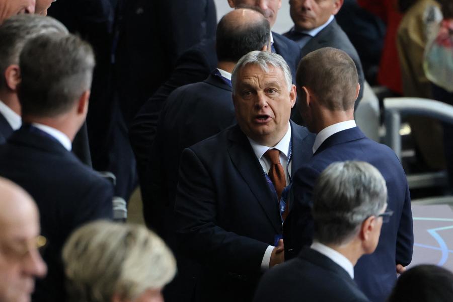 Hallgatnak arról, mennyibe került Orbán Viktornak elutaznia a BL-döntőre a megszorítások bejelentése után