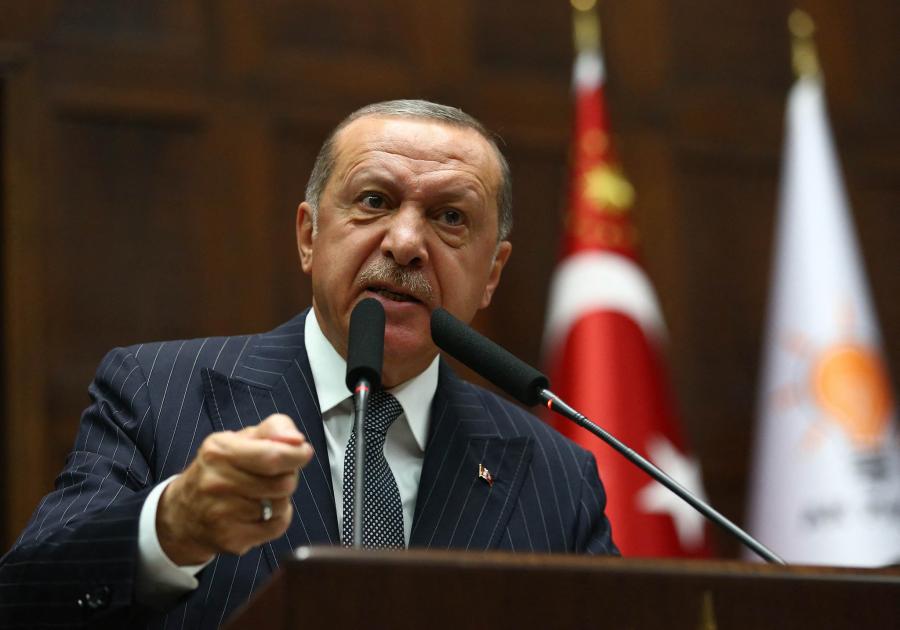 Kiakadt a török elnök, felfüggeszti a kétoldalú kapcsolatokat Görögországgal, „terrorellenes hadműveletet” indít Észak-Szíriában