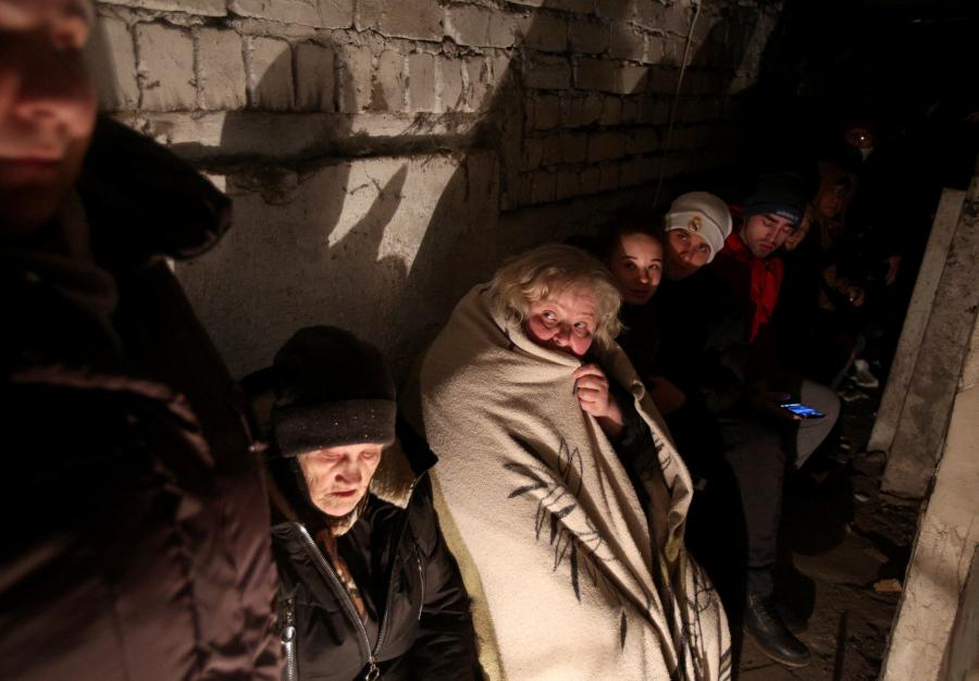 Körülbelül 800 civil bujkál az orosz támadások sújtotta szeverodonecki vegyi üzem alatt