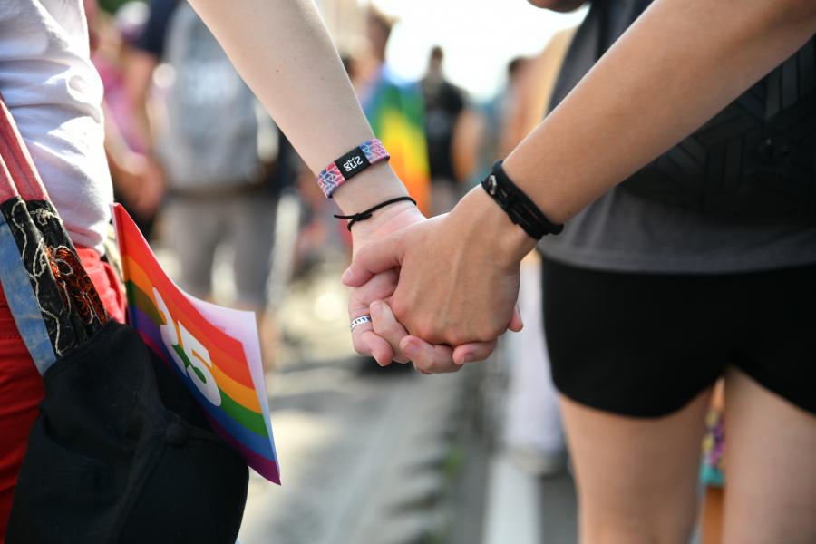 Bepanaszolják Magyarországot az EB-nél, mert nem ismeri el az azonos neműek között más EU-tagállamban kötött házasságot