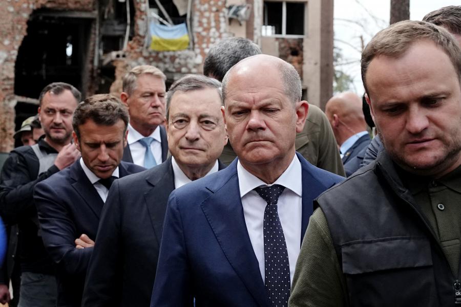 Az Európai Unió vezető hatalmai támogatják Ukrajna tagjelölti státuszát. Volodimir Zelenszkij köszöni, de több fegyvert és újabb szankciókat is kérne
