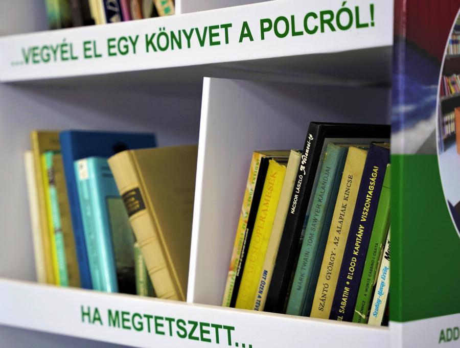 Új lehetőség nyílt a fővárosban, hogy a megunt könyvek ne a kukában végezzék
