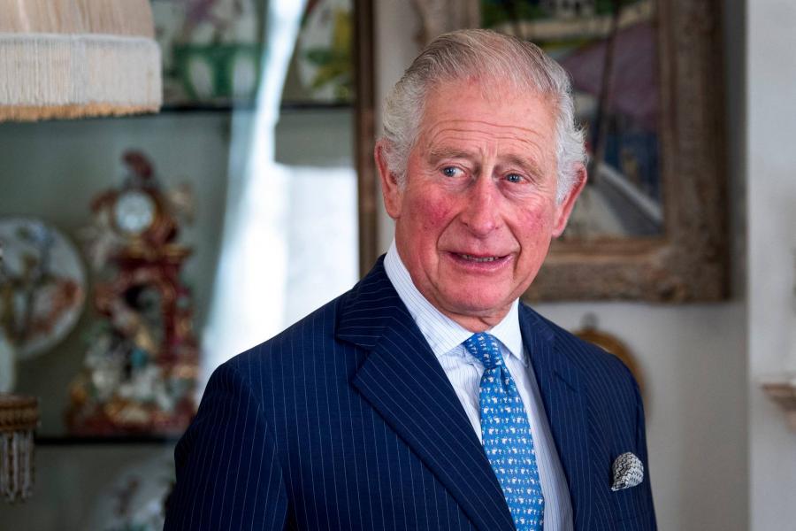 Károly herceg nagyvonalúan elfogadhatott hárommillió euró készpénzt a katari exkormányfőtől