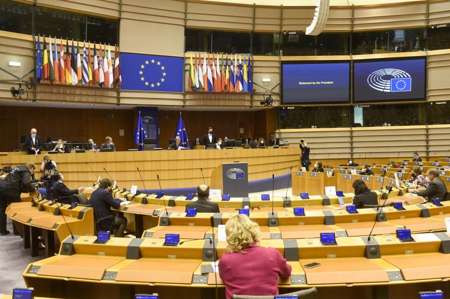 A magyar vétó elítélésére készül az Európai Parlament