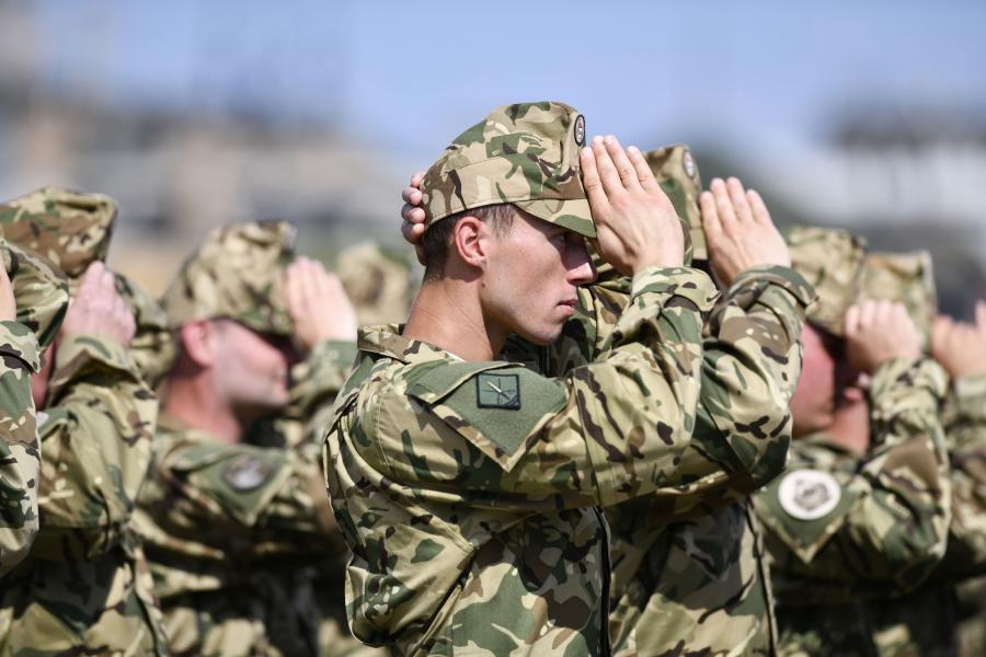 A honvédelmi miniszter elárulta, hogy idén hány új katona lépett be a Magyar Honvédségbe