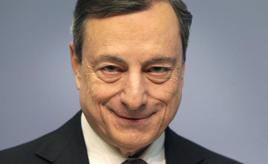 Mario Draghi feltételekkel, de egyelőre marad 