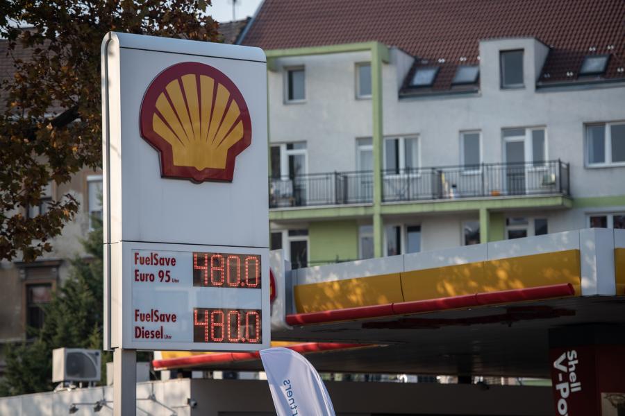 Több benzinkútját bezárja a Shell