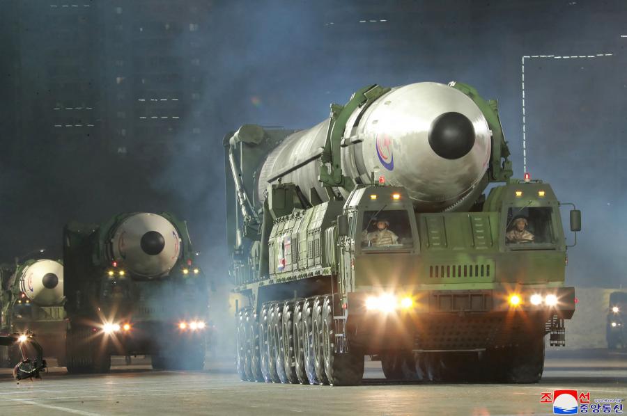 Kamuvideóval rakhatta össze a hatalmas rakétatesztjét Észak-Korea