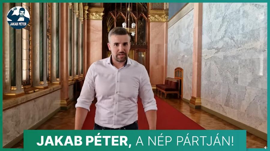 A Jobbik szerint esküszegő, hiteltelen politikus Jakab Péter, ha nem adja vissza a mandátumát