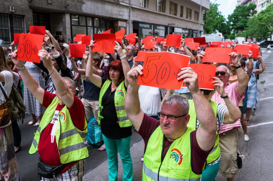 Hiába akarják Orbánék, a nyugdíjas tanárok visszafoglalkoztatása nem lesz elég a pedagógushiány megszüntetésére