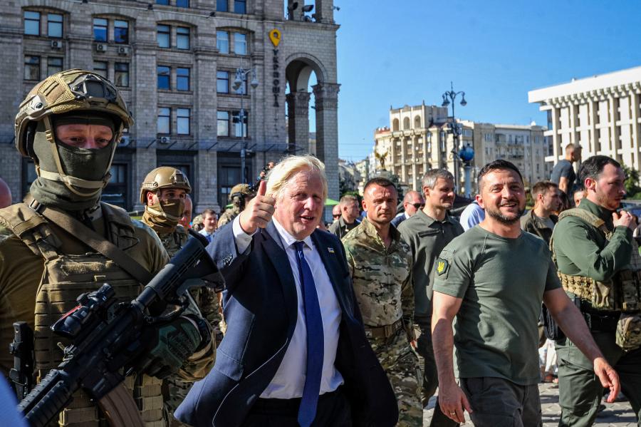 Boris Johnson újabb meglepetés-látogatást tett Kijevben: az Egyesült Királyság 54 millió angol fonttal támogatja Ukrajnát