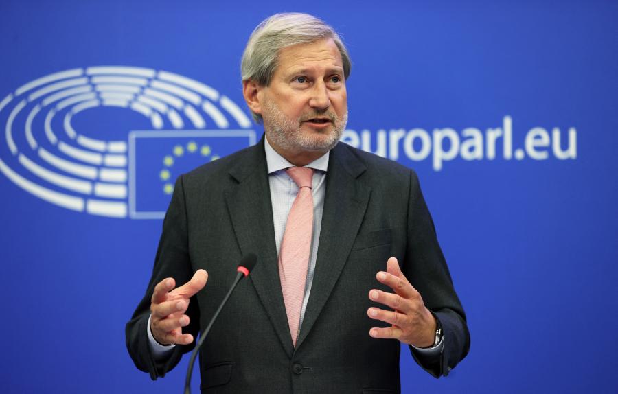 Harc Brüsszellel: már 3500 milliárd forint visszatartása lehet a tét