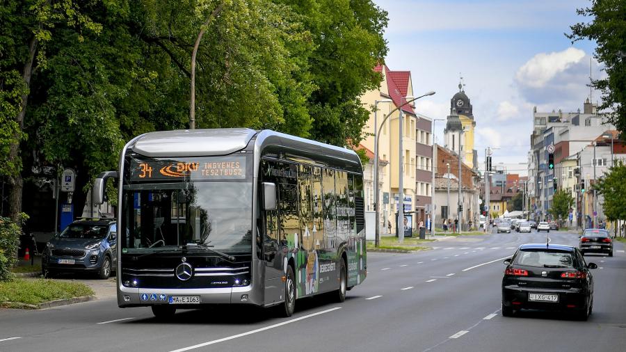Az Orbán-kormány ígéretei szerint már háromezer elektromos busznak kellene utasokat szállítania, de csak alig száz fut a magyarországi utakon