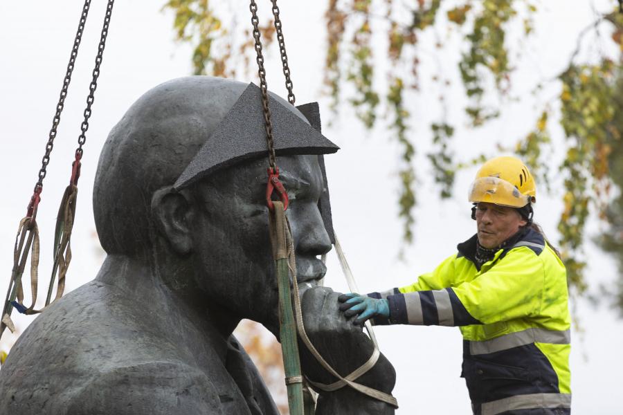 Finnországban eltávolították az utolsó közterületi Lenin-szobrot 
