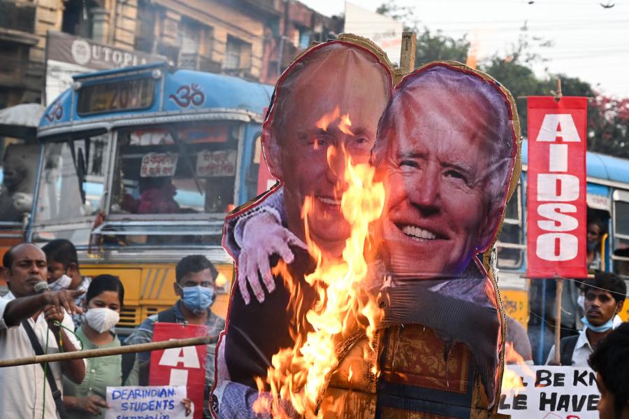 Szergej Lavrov: Oroszország megvizsgálná egy Biden-Putyin találkozó lehetőségét a G20-csúcson, amennyiben ilyen javaslatot kapna