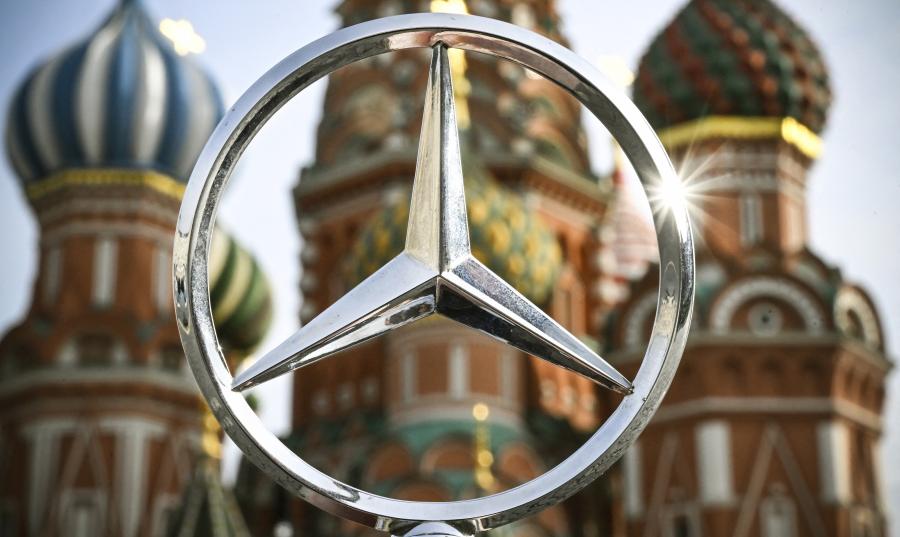 Kivonul Oroszországból a Mercedes-Benz