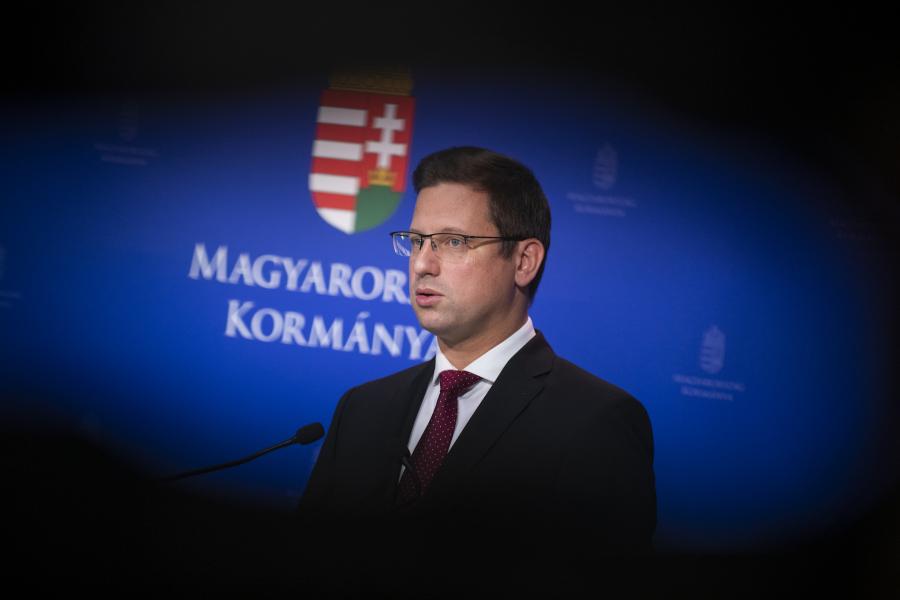 Gulyás Gergely: Elfogadhatatlan, amit az Európai Bizottság művel, az Orbán-kormány kész a perre Erasmus-ügyben – Kormányinfó percről percre!