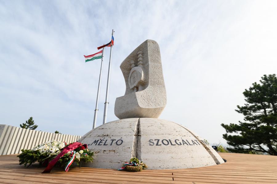 Megünnepelné a Fidesz az ellenállás jogát, de az időpontja a történész szerint is téves lehet
