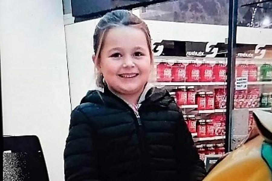 Megtalálták a hatéves kislányt, aki Péren tűnt el vasárnap