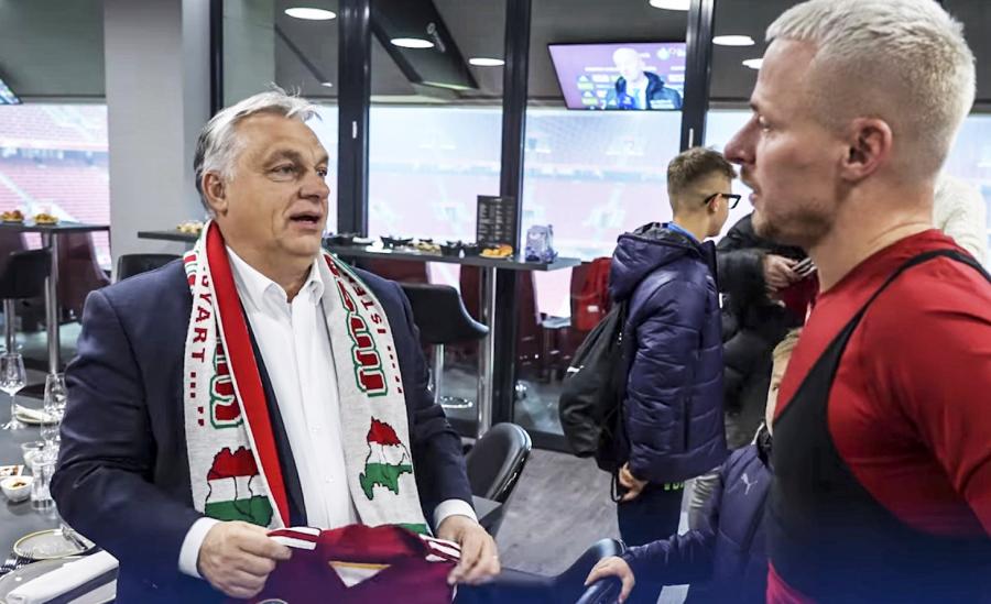 Orbán Viktor a tűzzel játszik, a diplomácia és a politika nem foci