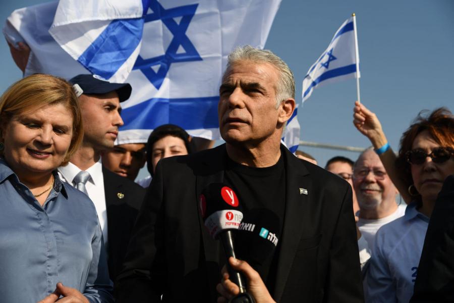Zsarol a szélsőjobb, Benjamin Netanjahu a lehető legtöbb időt kérte a kormányalakításra