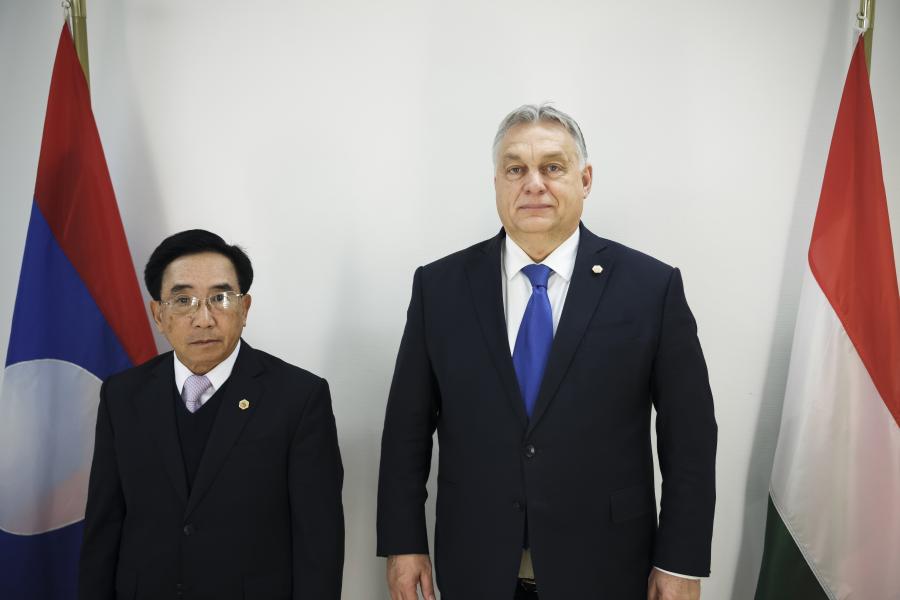 Szívélyes találkozót folytatott Orbán Viktor Laosz miniszterelnökével