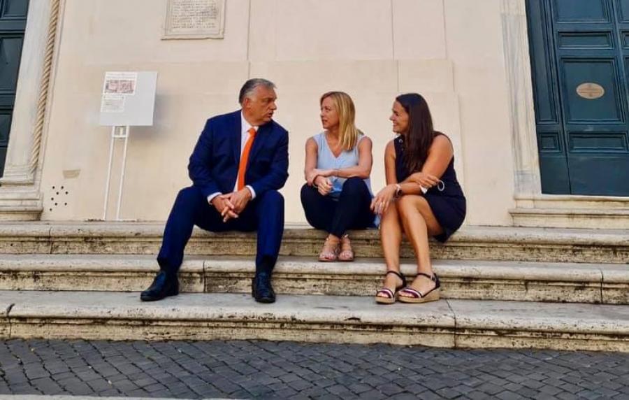 Itt a jogerős ítélet, ki kell adni Orbán Viktor és Novák Katalin tavaly augusztusi római útjának összes költségét