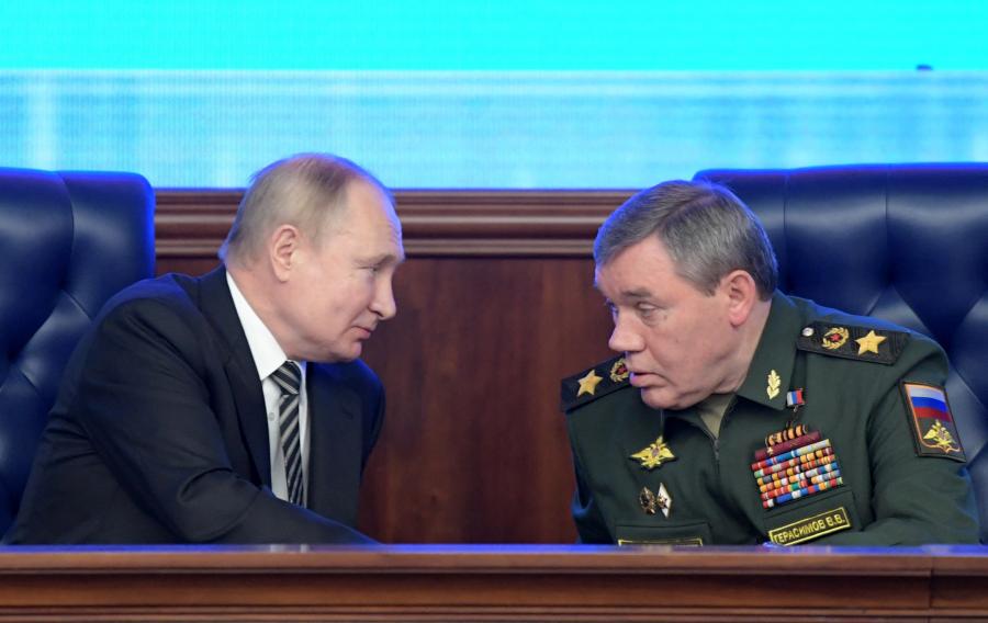 Nyílt rá lehetőség, de az amerikaiak nem akarták, hogy Ukrajna megölje az orosz hadsereg vezérkari főnökét