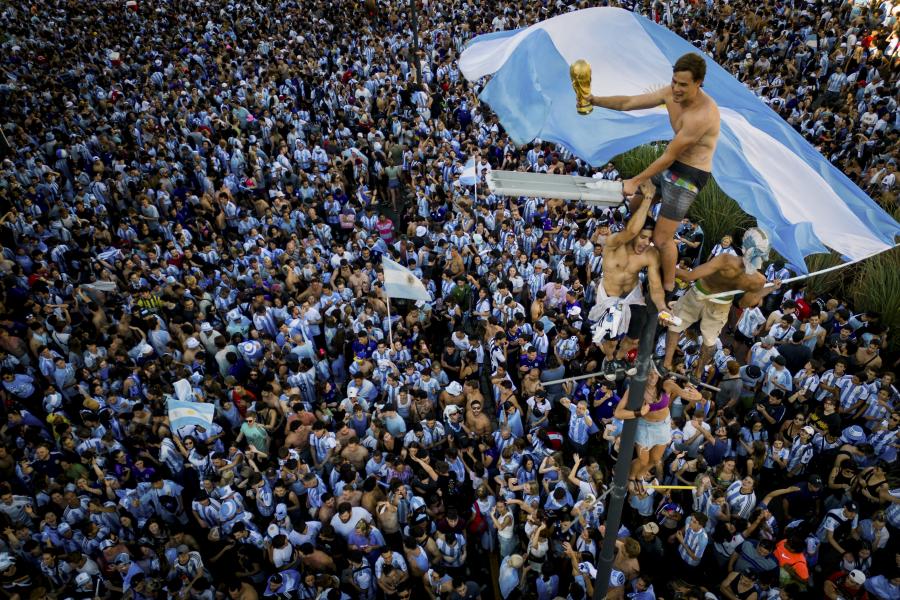 Tömegek ünnepelték Argentínában „Messi világbajnokságát”