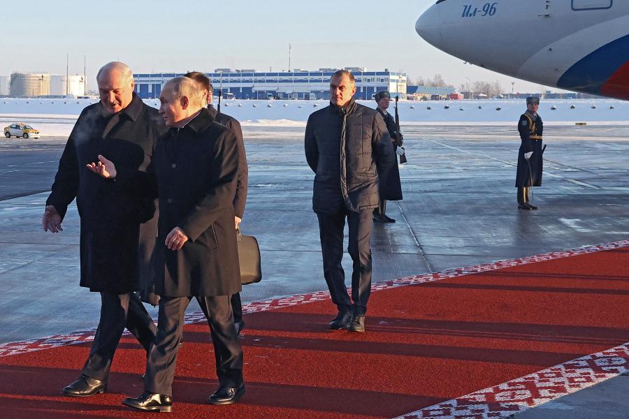 Vlagyimir Putyin Minszkbe látogatott Lukasenkóhoz, csapatai pedig hadgyakorlatba kezdtek a belarusz–ukrán határ közelében