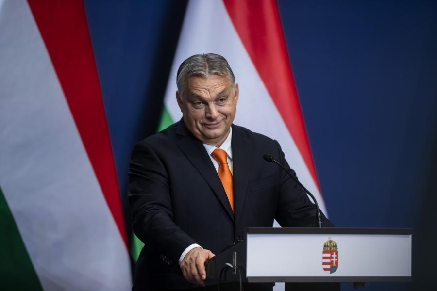 Orbán Viktort szerdai évzáróján órákon keresztül faggathatja a sajtó