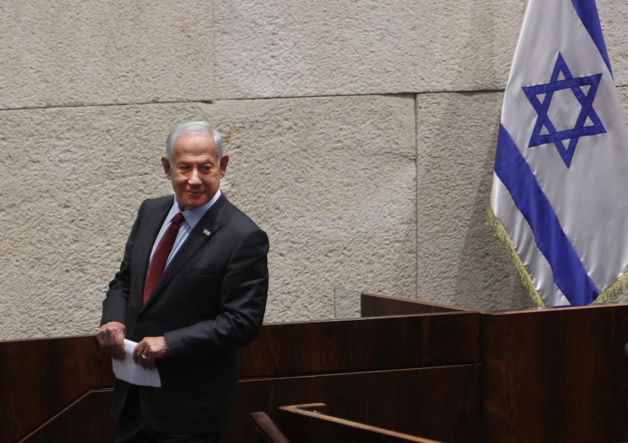 Alakul az illiberális Izrael: új törvény biztosítja, hogy a többszörösen elítélt pártvezető miniszteri poszton folytassa